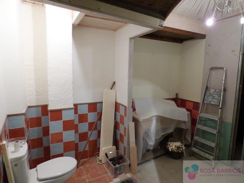 For sale of commercial in Marbella