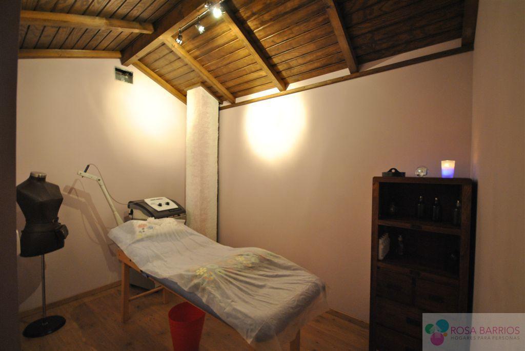 For sale of commercial in Marbella