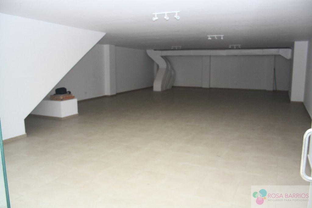 For sale of commercial in Estepona