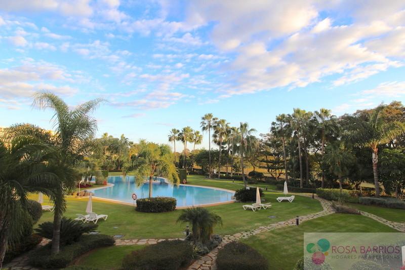 Venta de apartamento en Nueva Andalucía