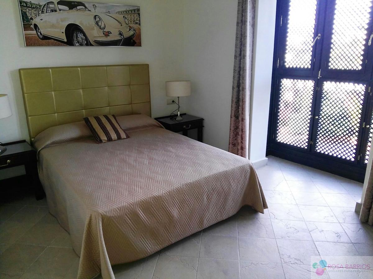For sale of apartment in Estepona