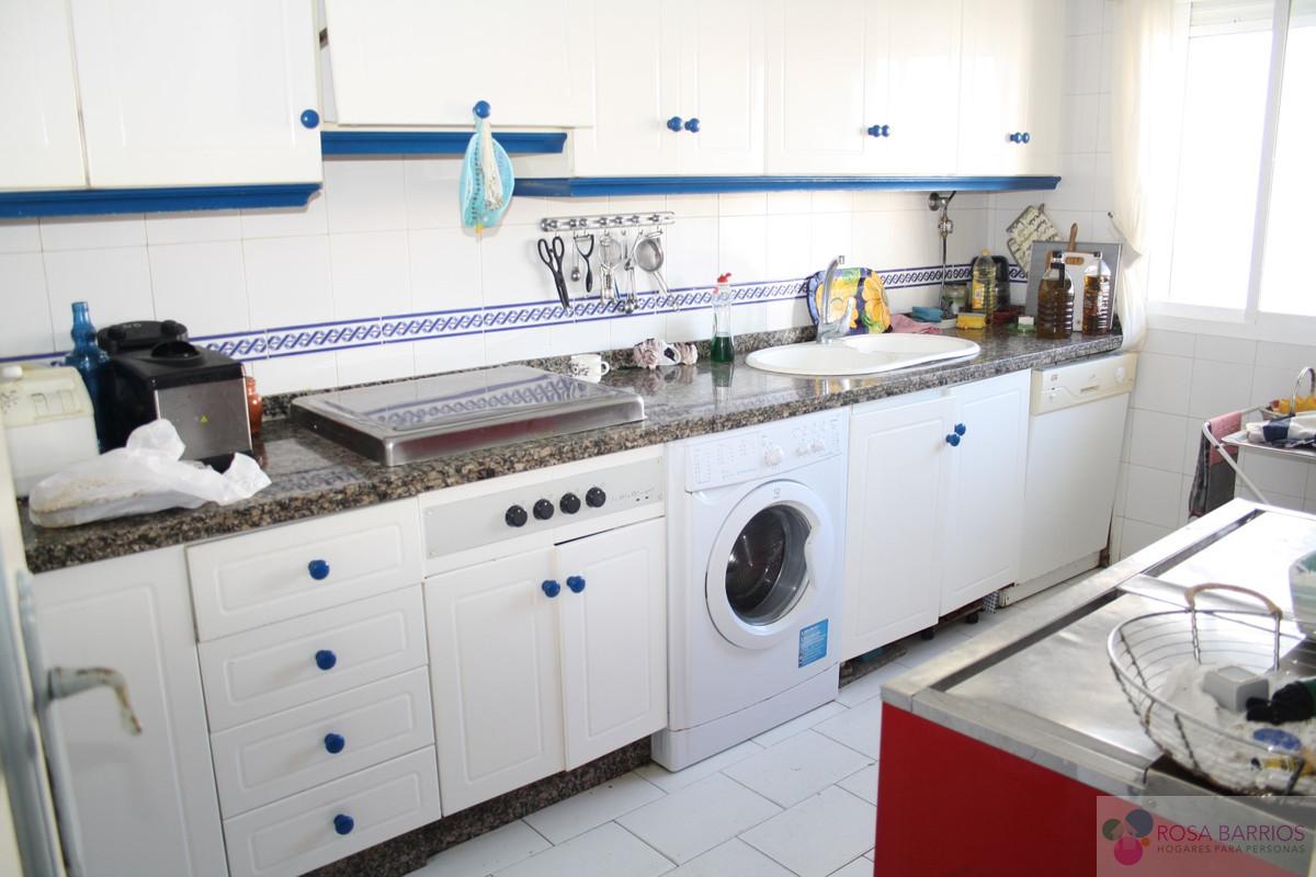 For sale of villa in Estepona
