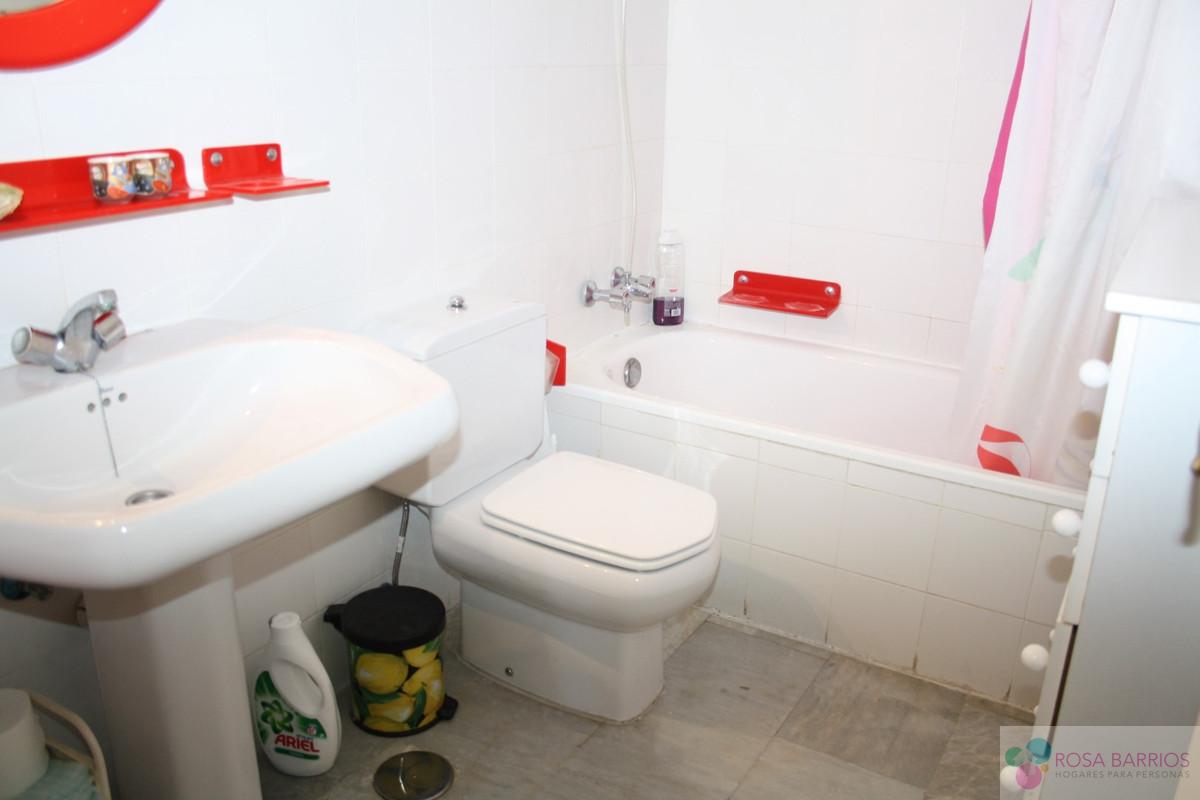 For sale of villa in Estepona
