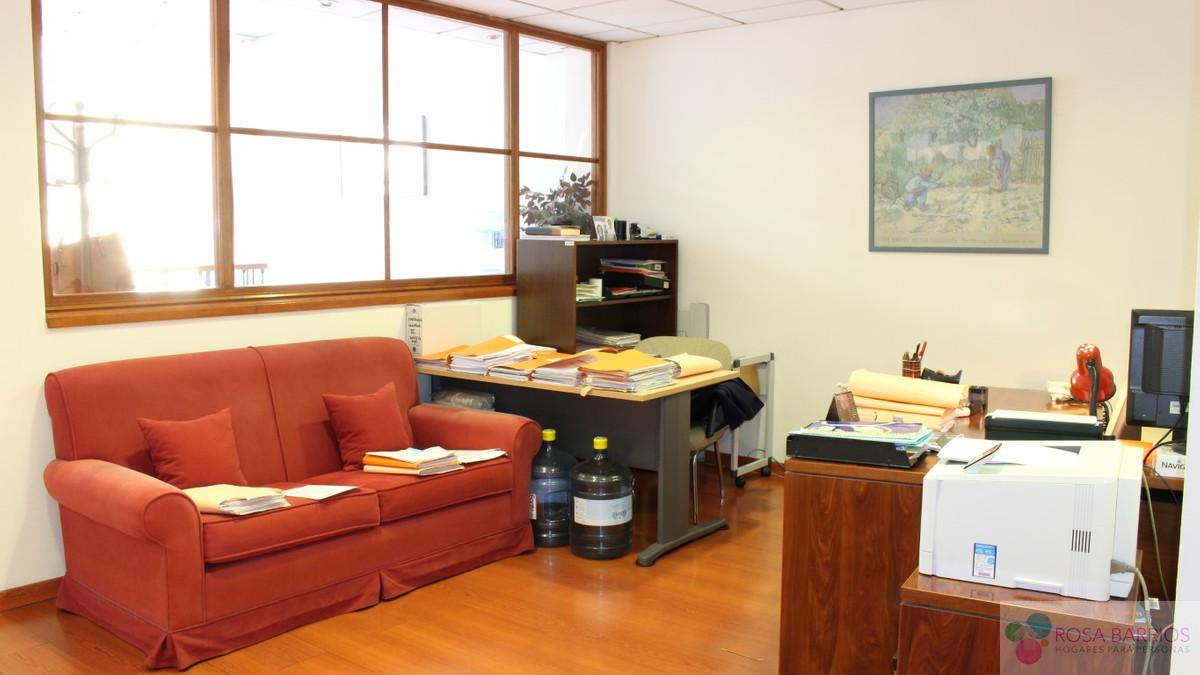 For sale of commercial in Marbella