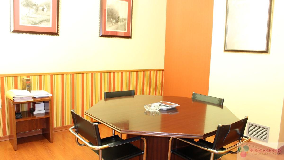 For sale of commercial in Marbella