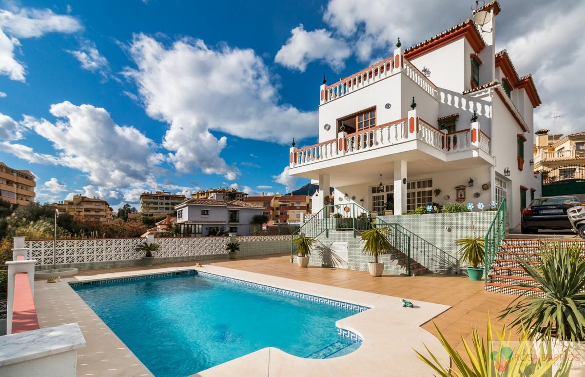 For sale of villa in Marbella