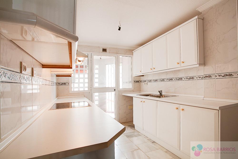 For sale of apartment in Estepona