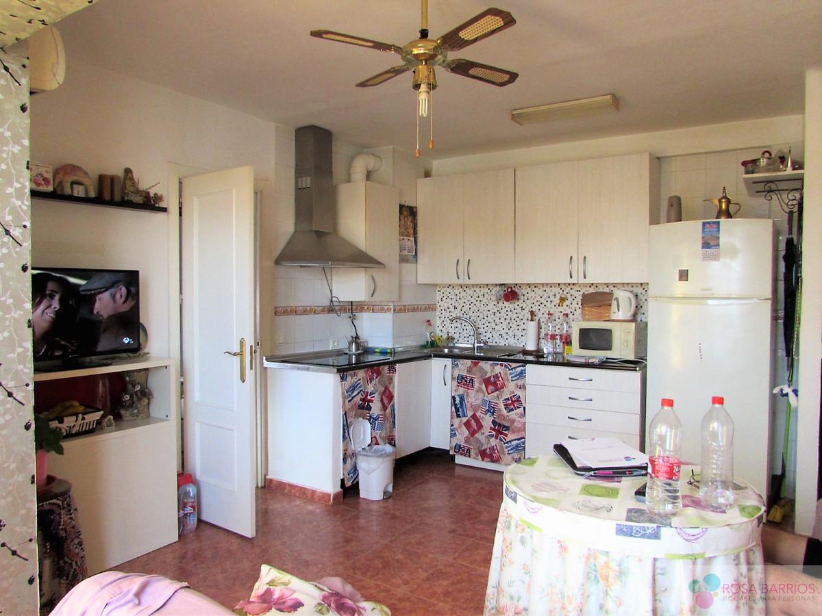 For sale of penthouse in Nueva Andalucía