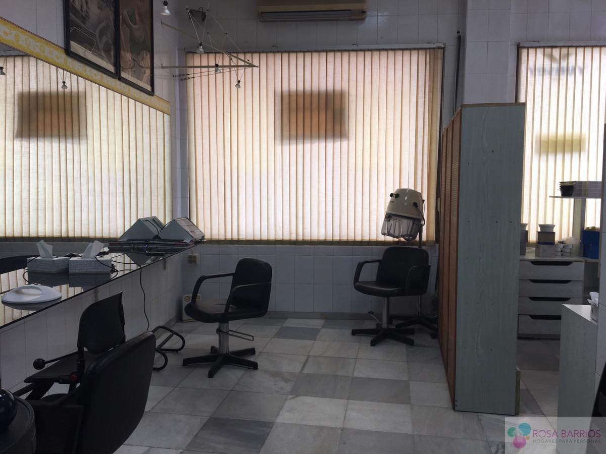 For sale of commercial in Estepona