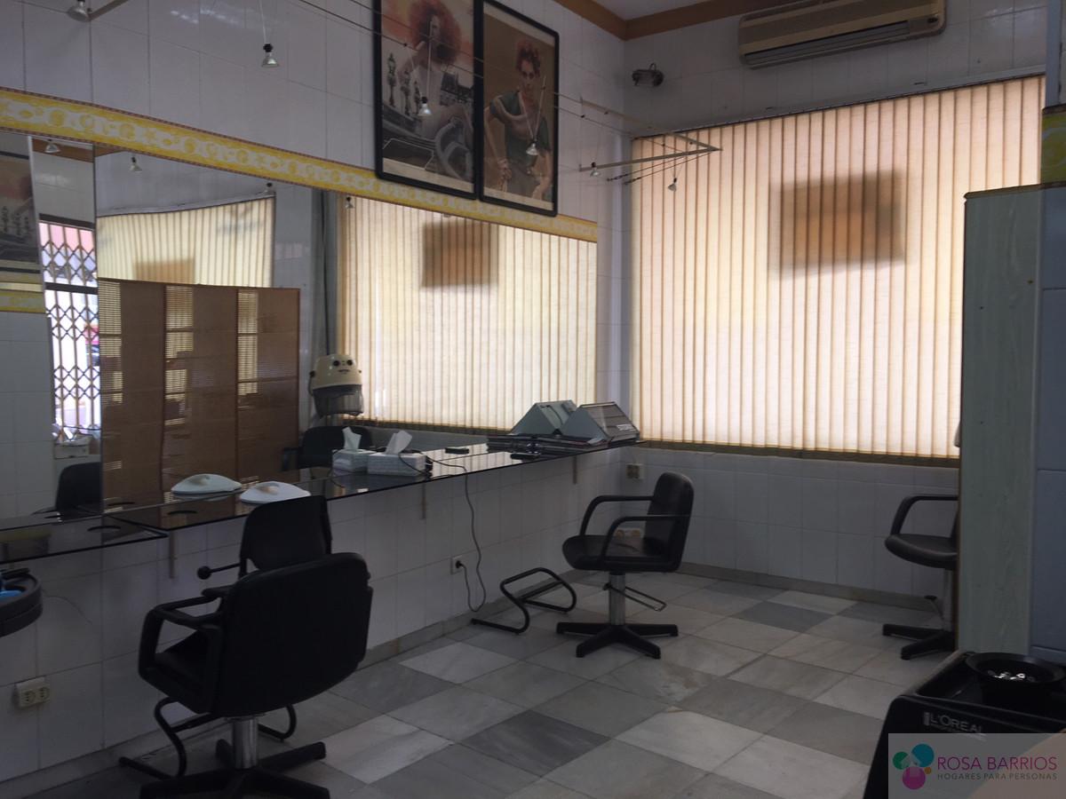 For sale of commercial in Estepona