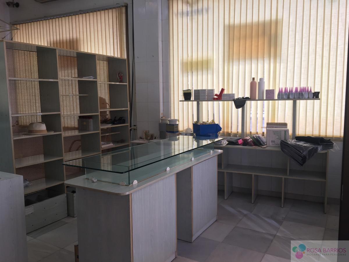 For sale of commercial in Estepona