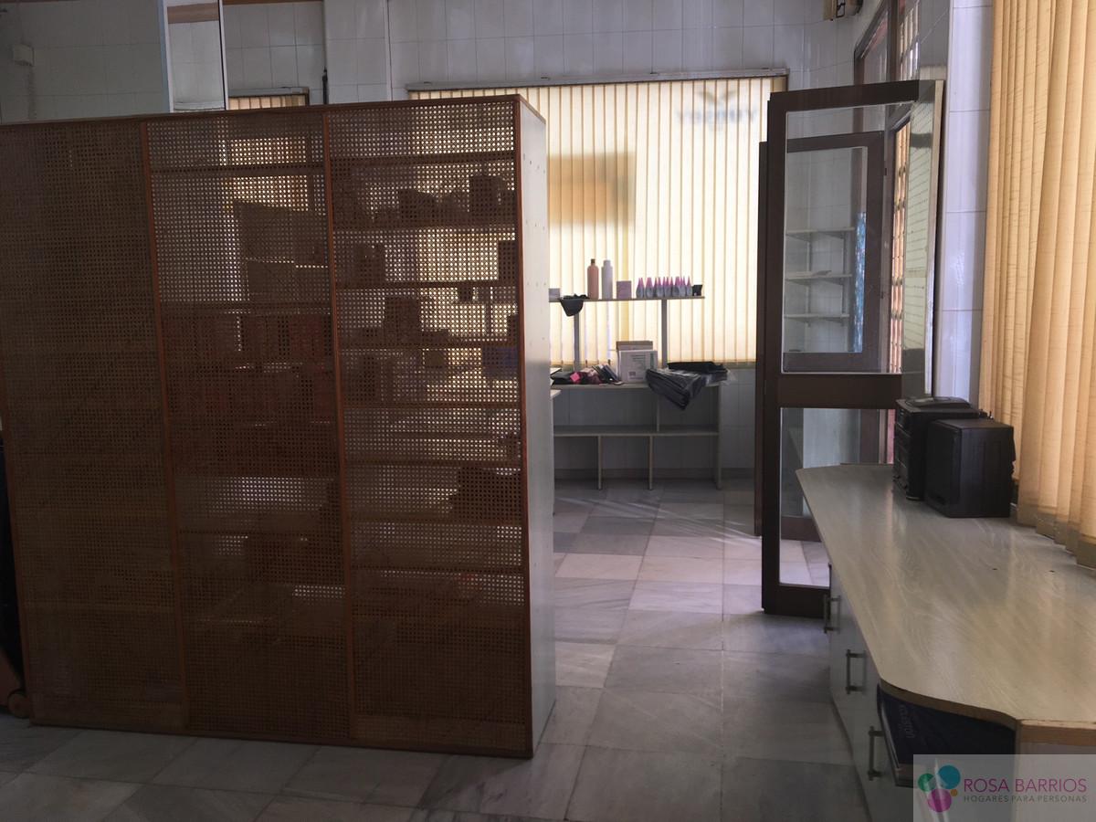 For sale of commercial in Estepona