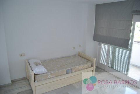 For sale of apartment in Nueva Andalucía