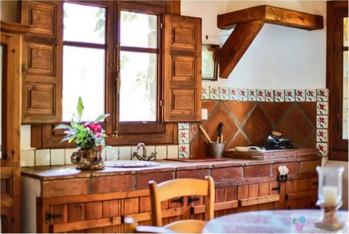 For sale of commercial in Marbella