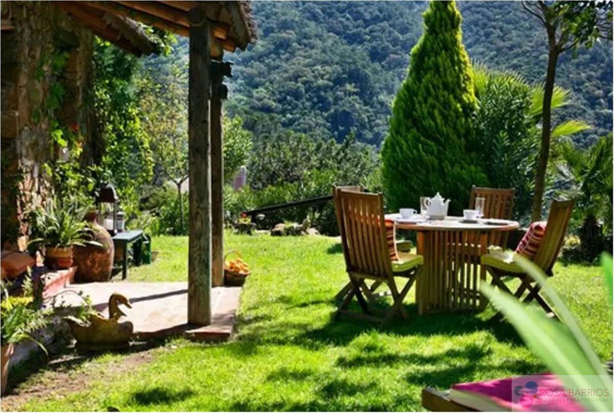 For sale of commercial in Marbella
