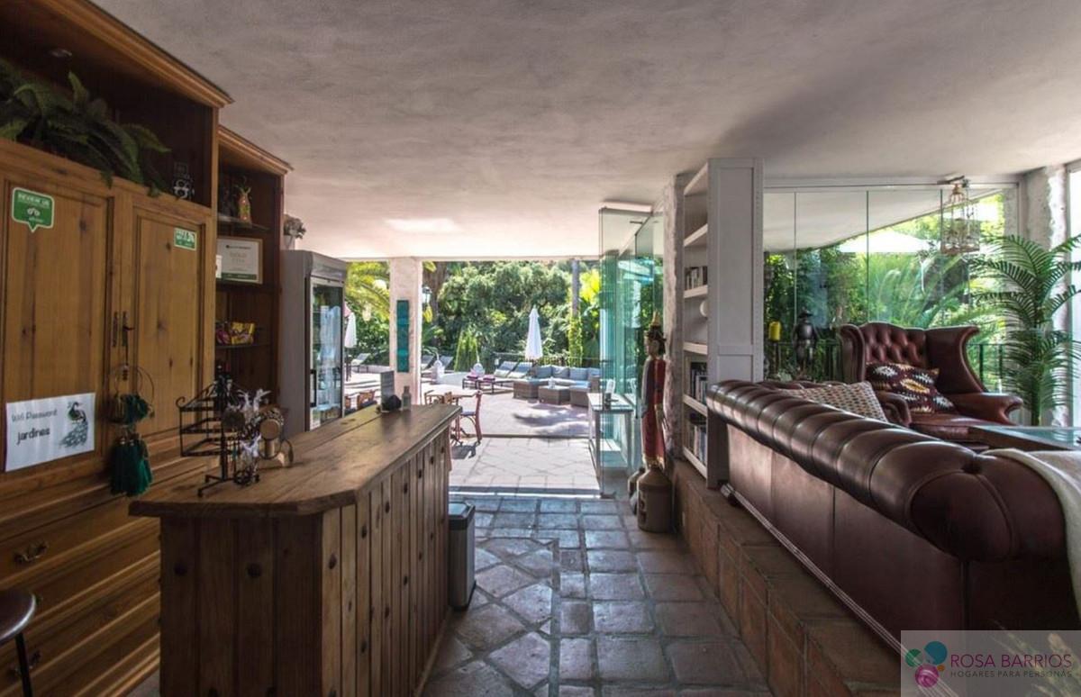 For sale of commercial in Marbella