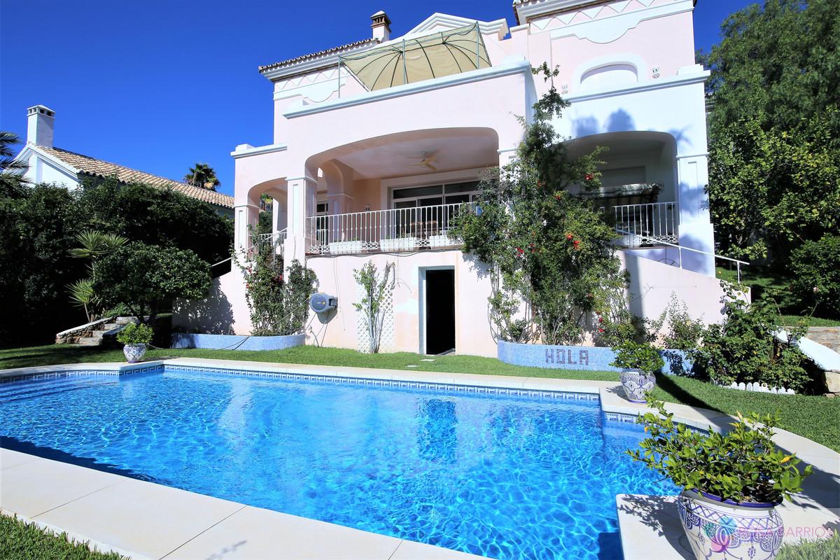 For sale of villa in Marbella