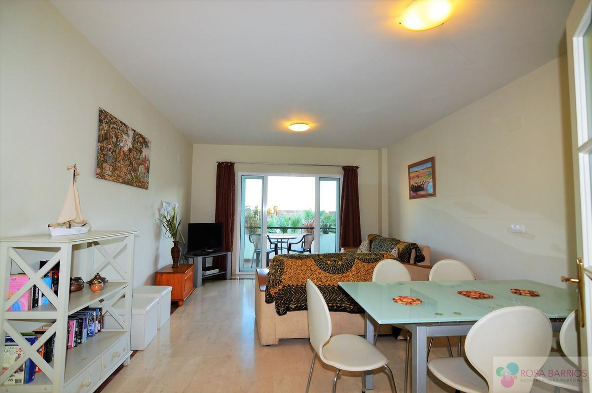 For sale of penthouse in Nueva Andalucía