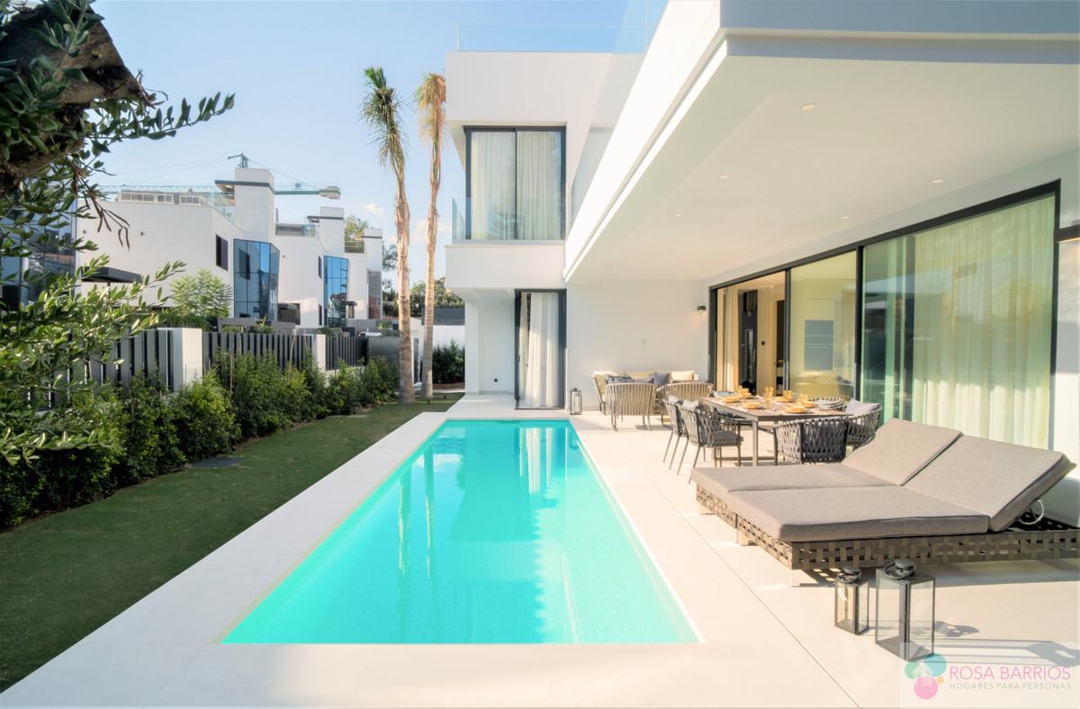 For sale of villa in Marbella