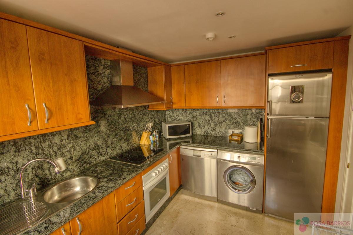 Venta de villa en Nueva Andalucía