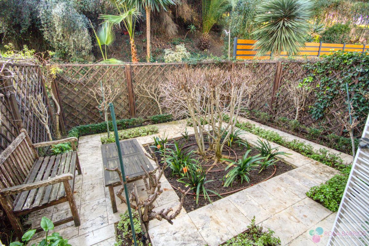 Venta de villa en Nueva Andalucía