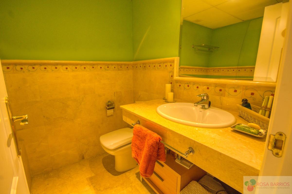 Venta de villa en Nueva Andalucía