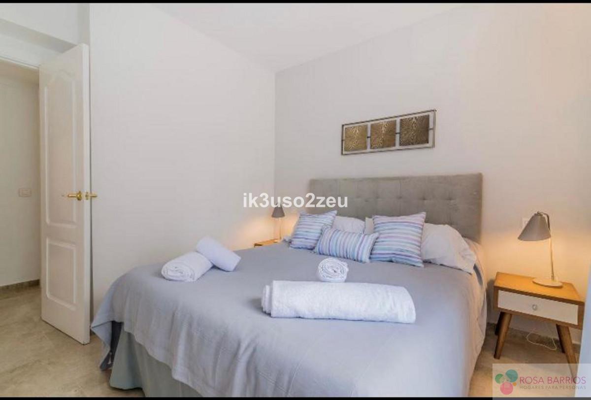For sale of penthouse in Nueva Andalucía