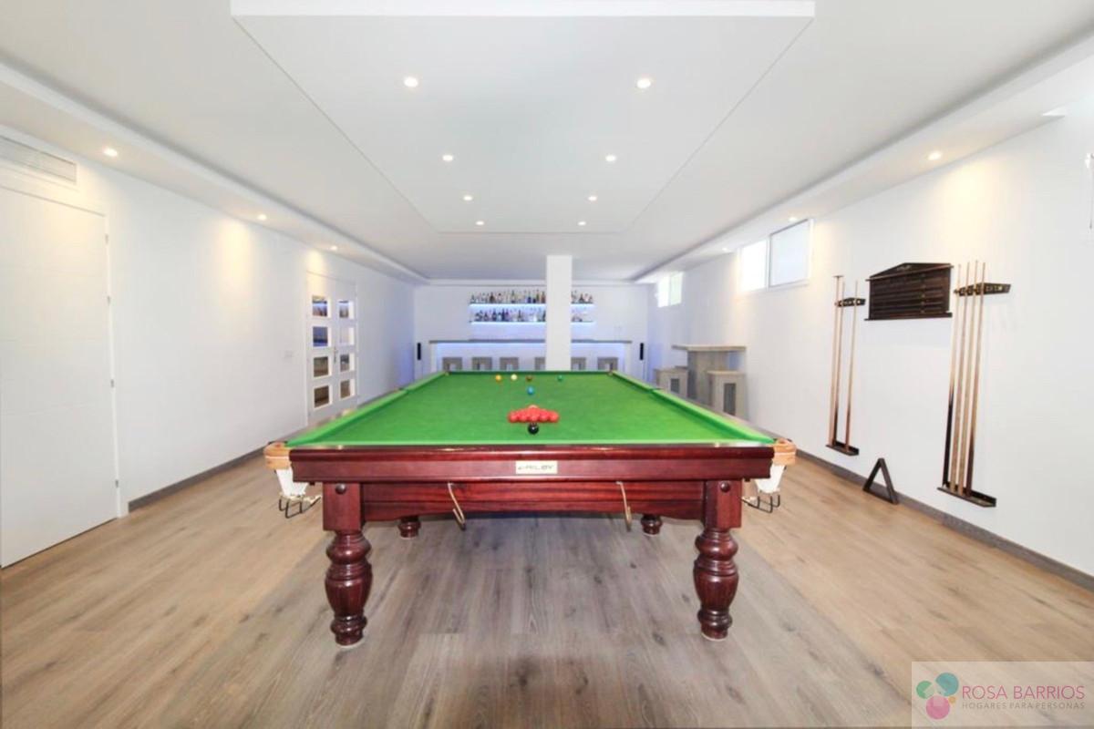 Venta de villa en Nueva Andalucía