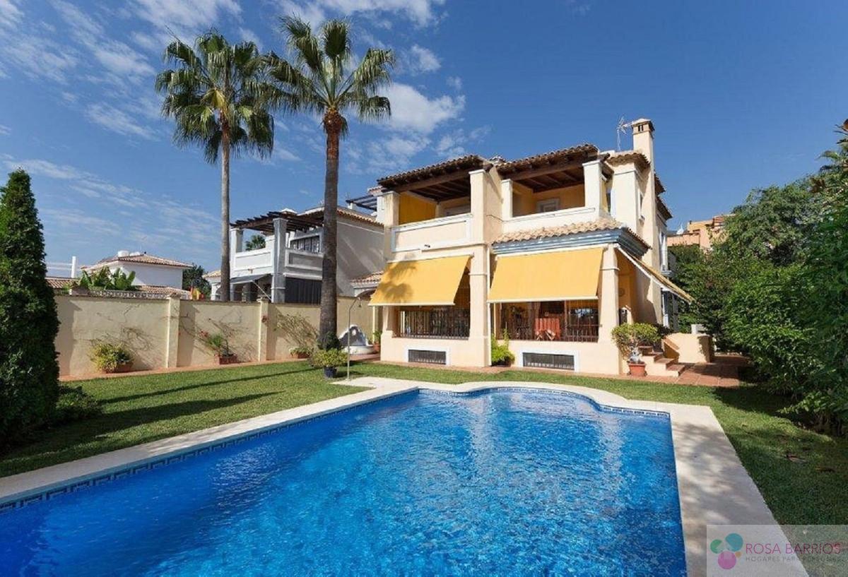 For sale of villa in Marbella