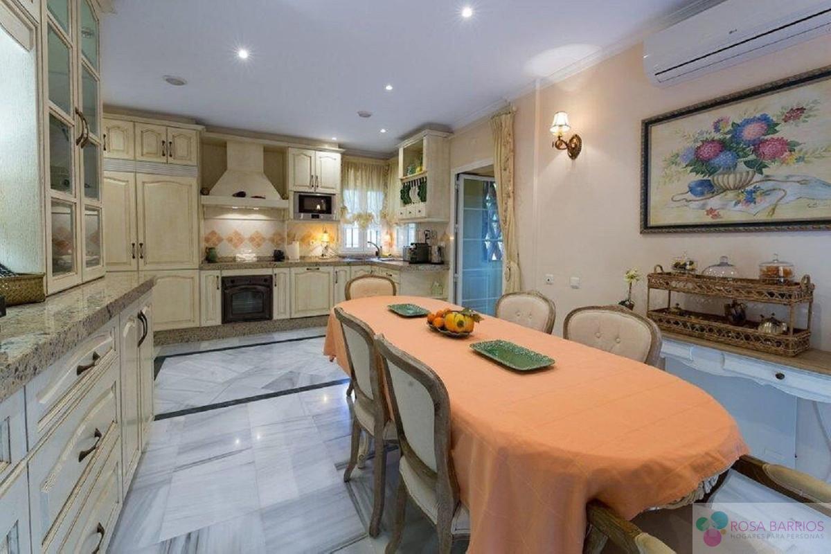 For sale of villa in Marbella