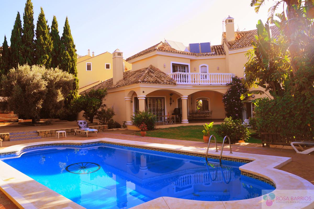 For sale of villa in Marbella