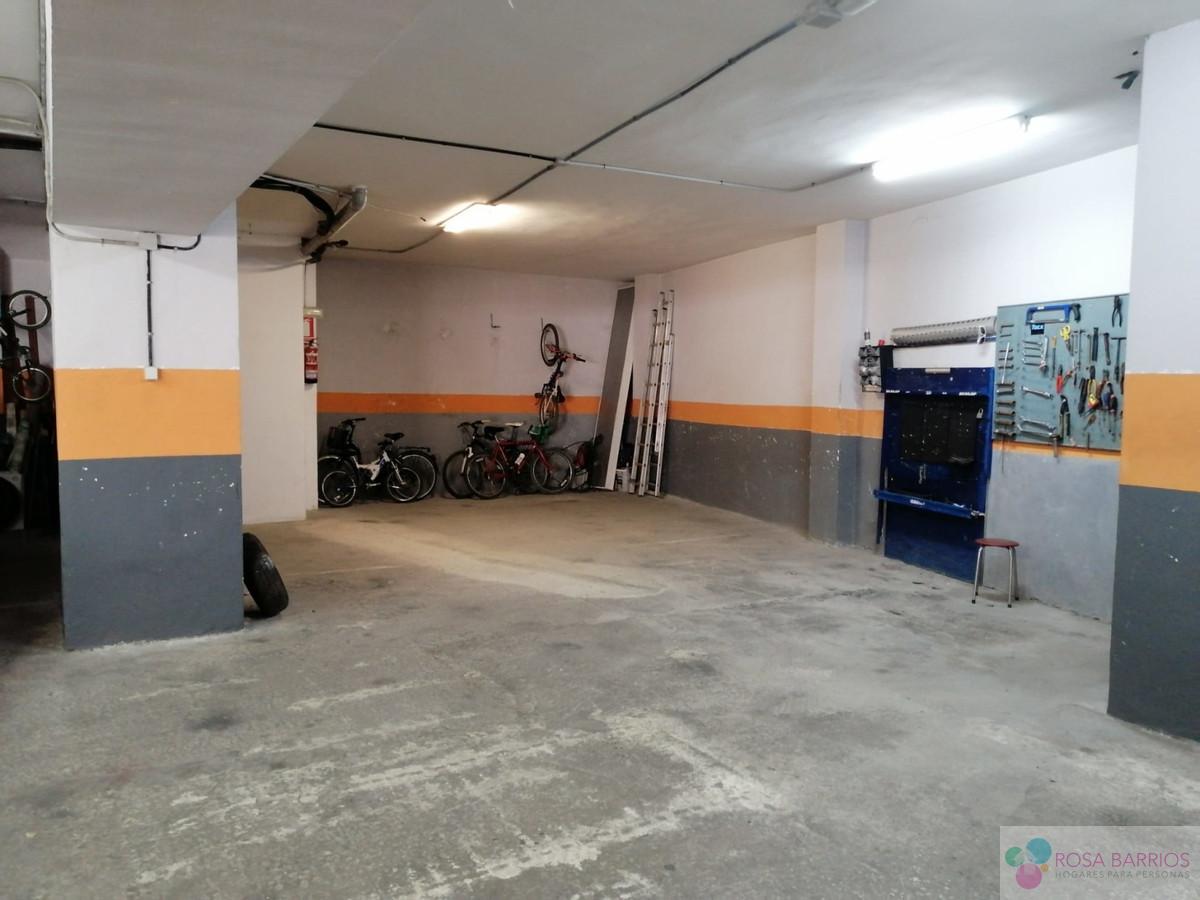 For sale of commercial in Marbella