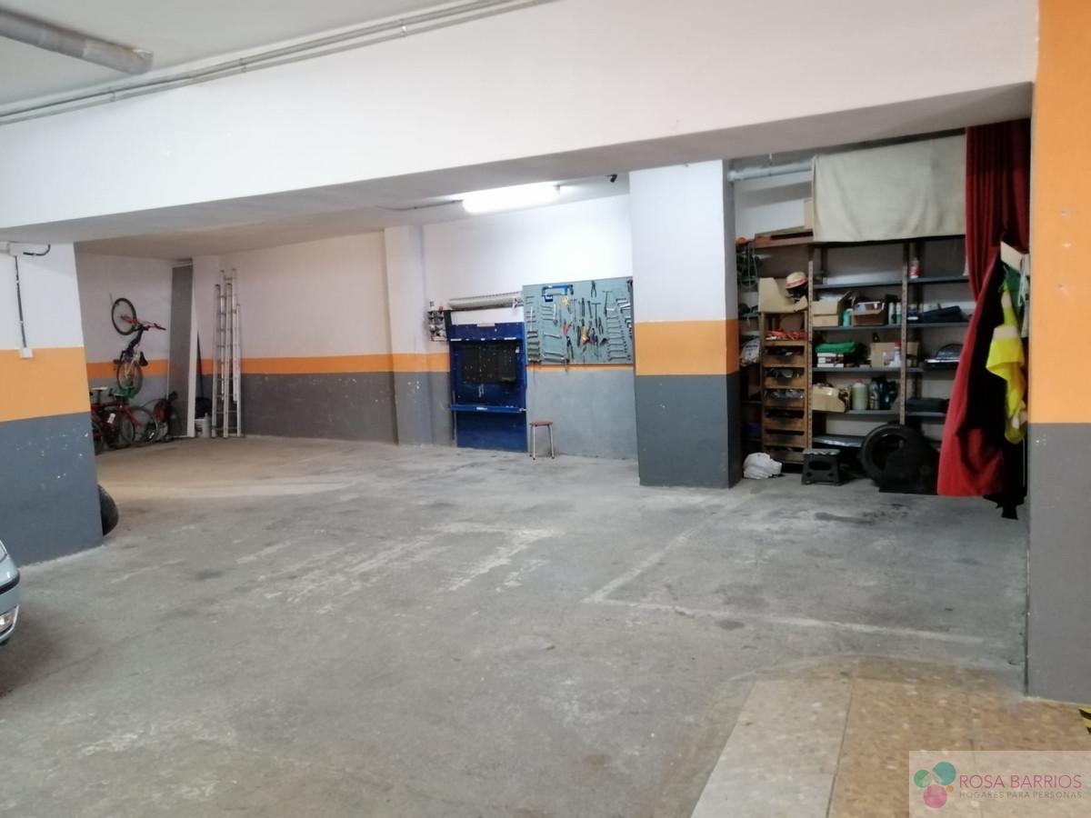 For sale of commercial in Marbella
