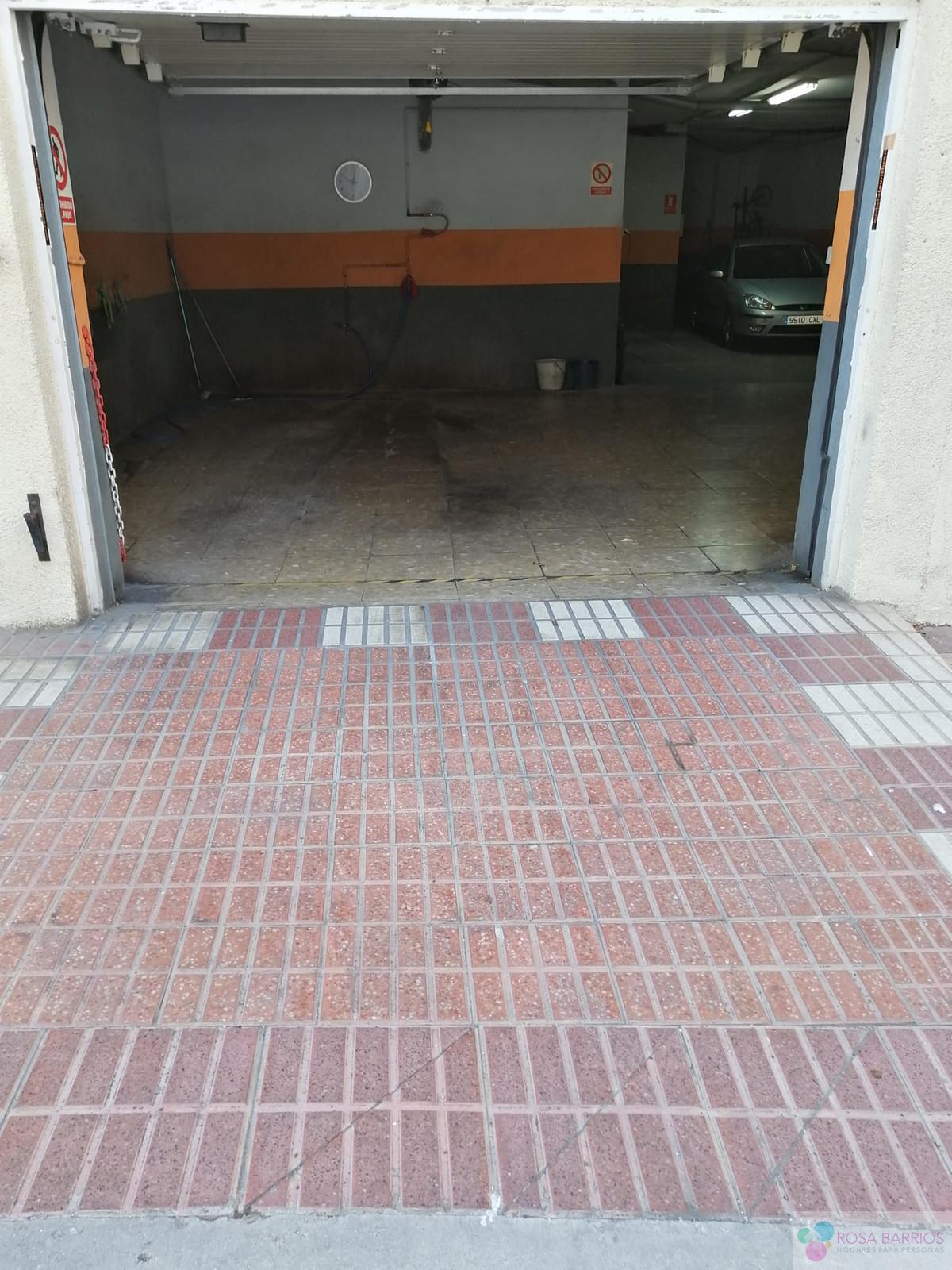 For sale of commercial in Marbella