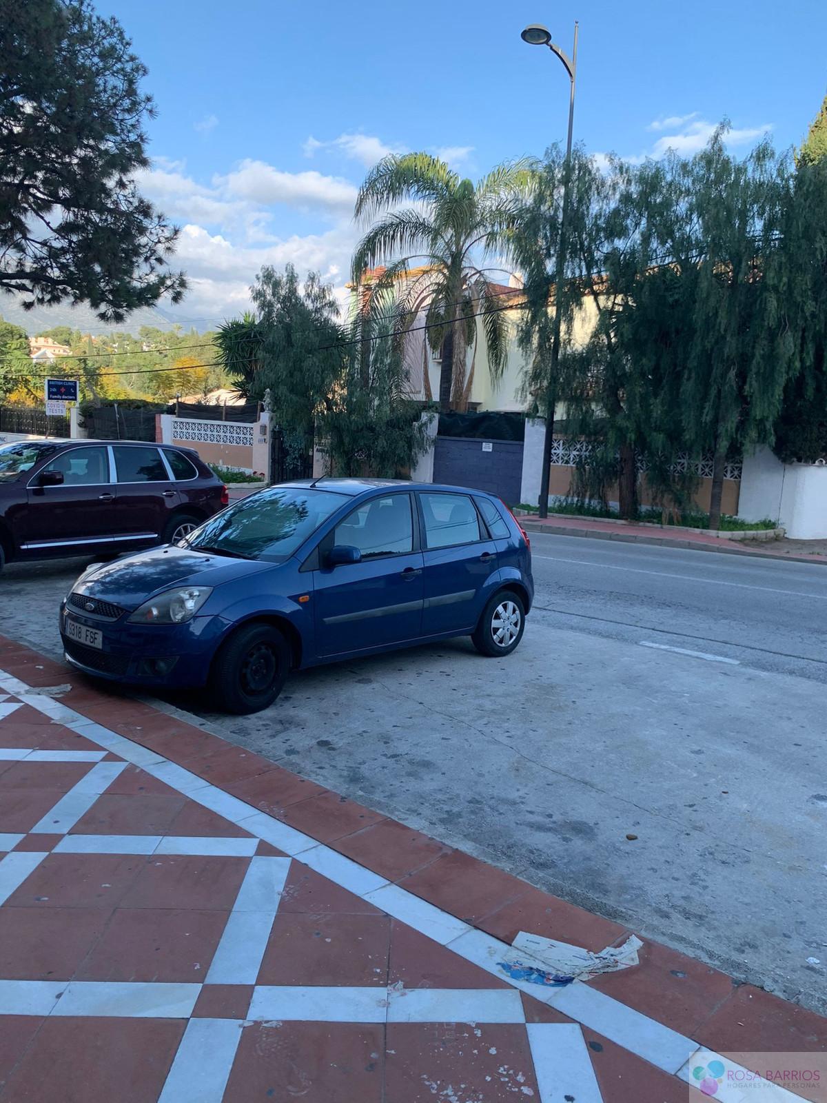 For sale of commercial in Nueva Andalucía