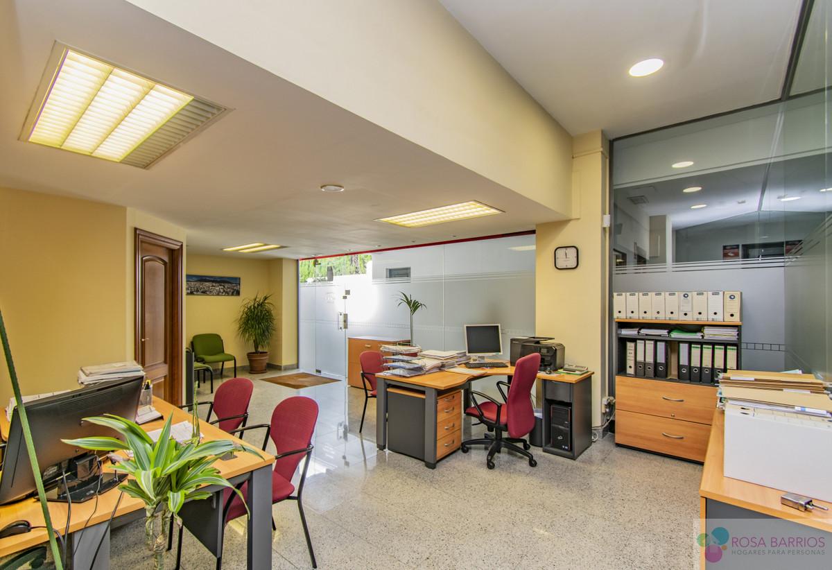 For sale of commercial in Marbella