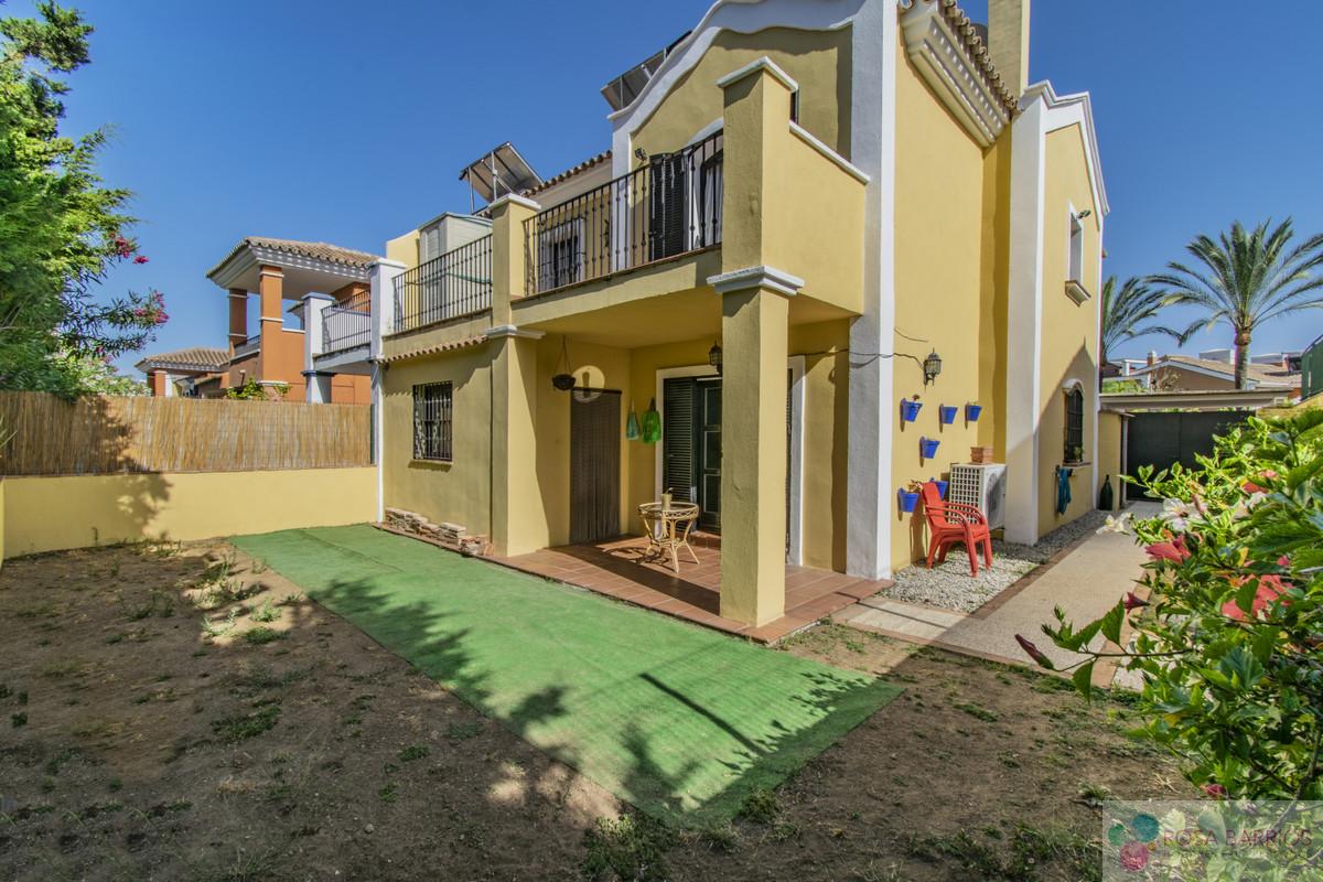 Zu verkaufen von villa in
 Guadalmina Alta