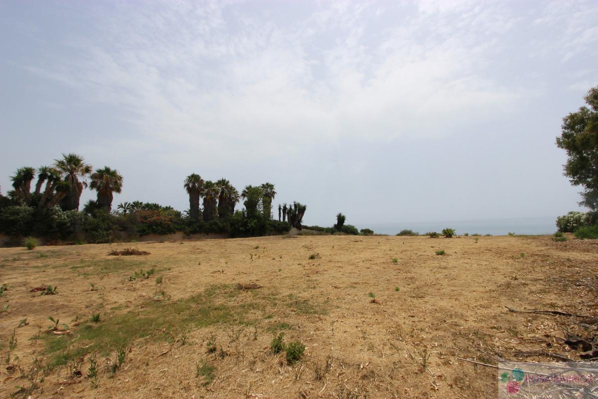 For sale of land in Estepona