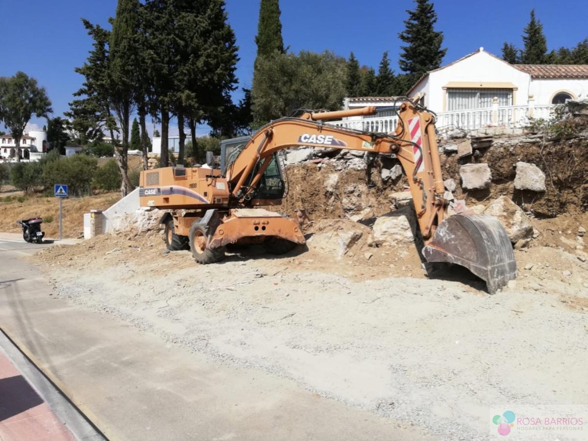 For sale of villa in Estepona