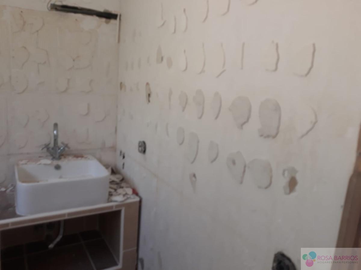 For sale of villa in Estepona