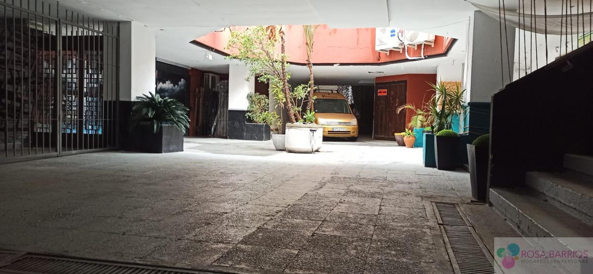 For sale of commercial in Marbella