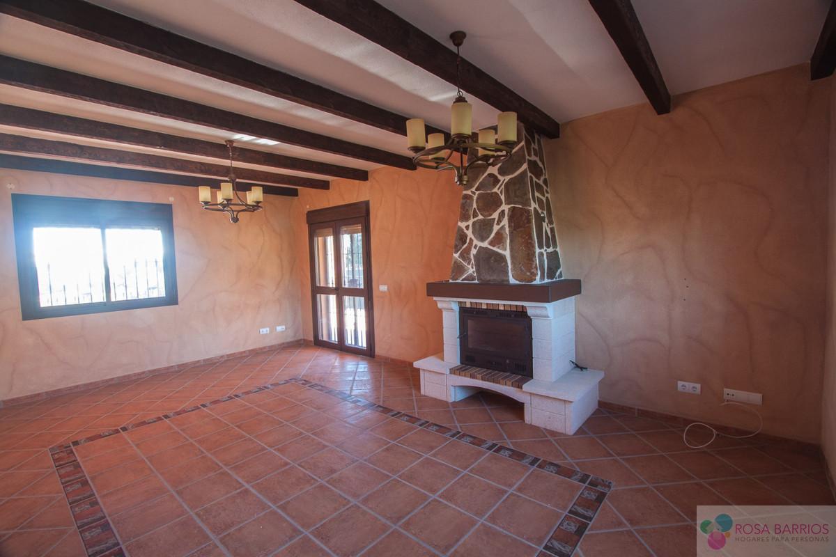 For sale of villa in Estepona