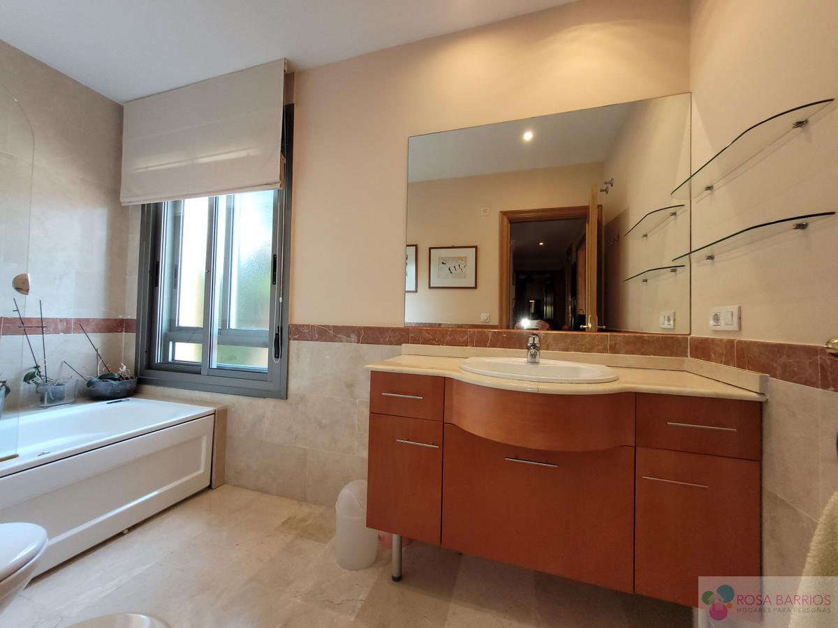 For sale of villa in Marbella