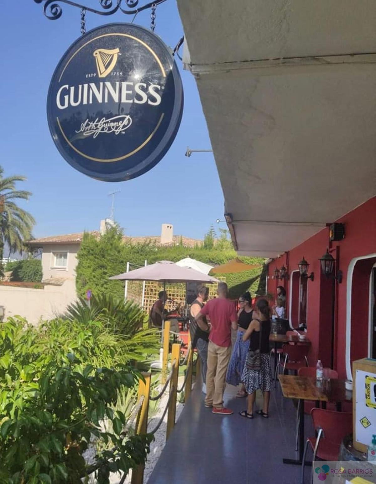 Zu verkaufen von ladenlokal in
 Guadalmina Alta