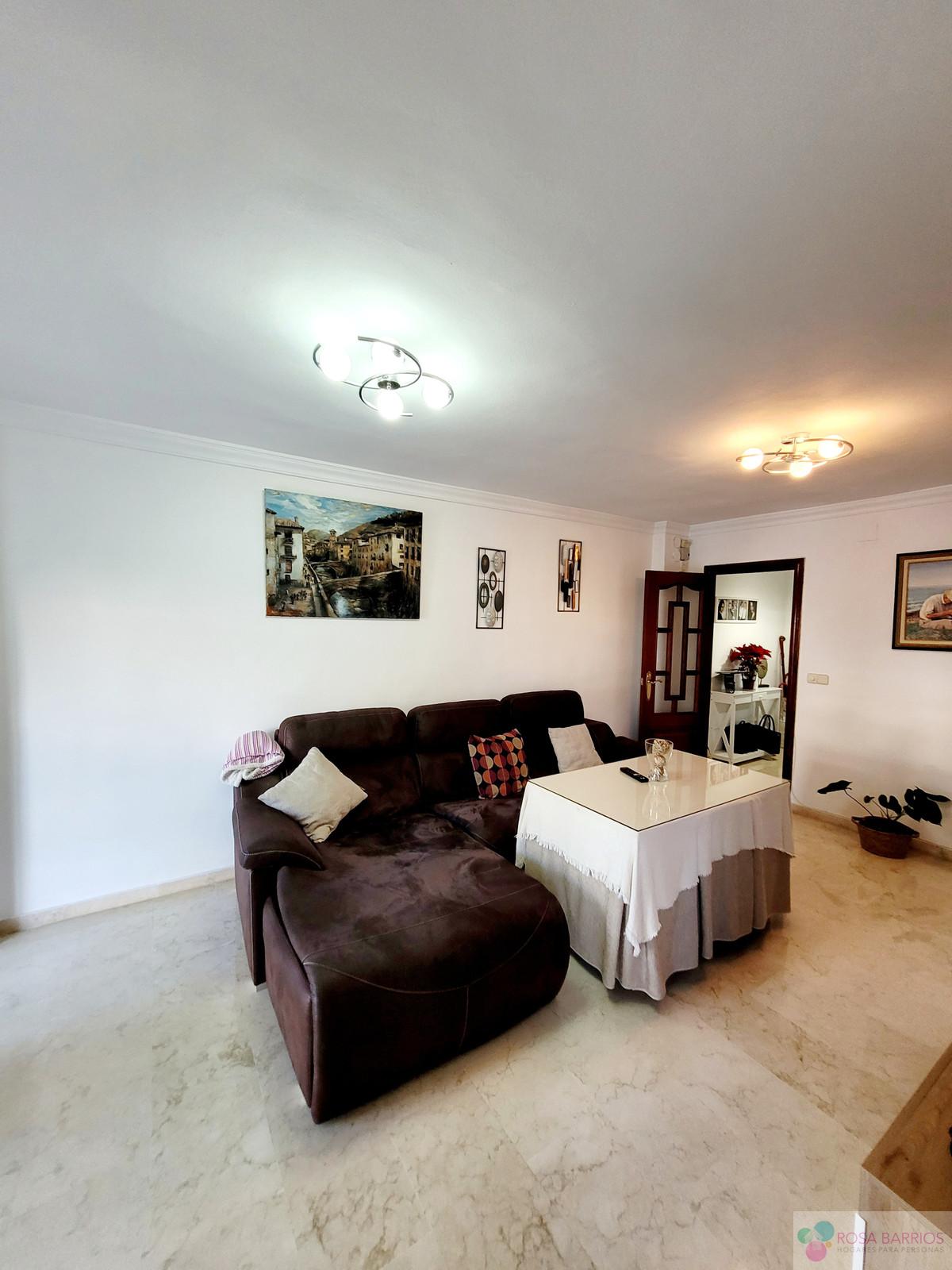 For sale of apartment in Estepona