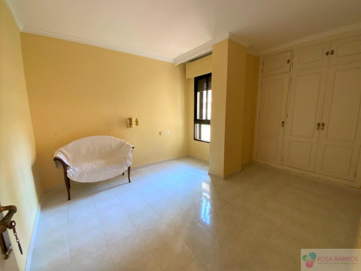 For sale of apartment in Marbella