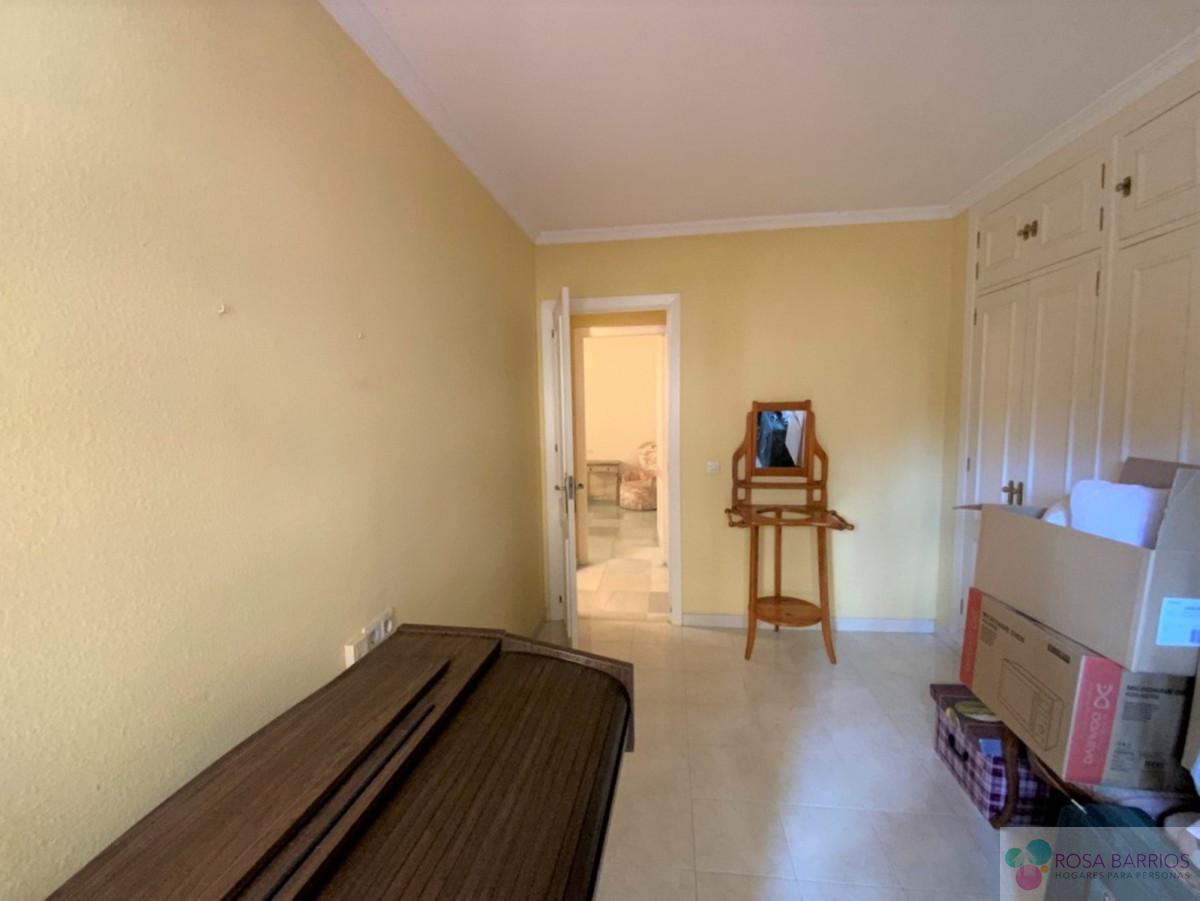 For sale of apartment in Marbella
