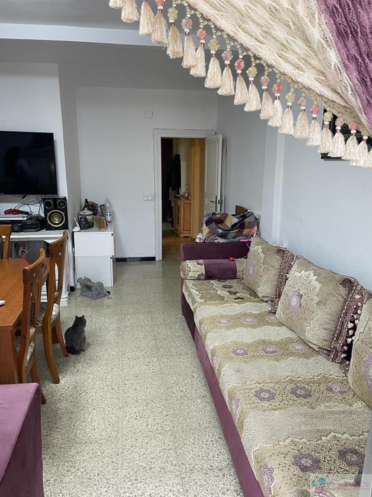 For sale of penthouse in Estepona