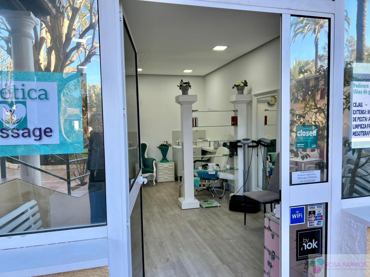 For sale of commercial in Marbella