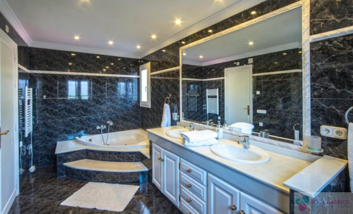 Venta de villa en Guadalmina Alta